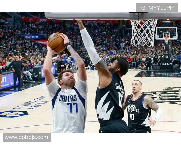 快船与独行侠G6精彩对决视频回放全程回顾与精彩瞬间分析 快船与独行侠G6精彩对决视频回放全程回顾与精彩瞬间分析